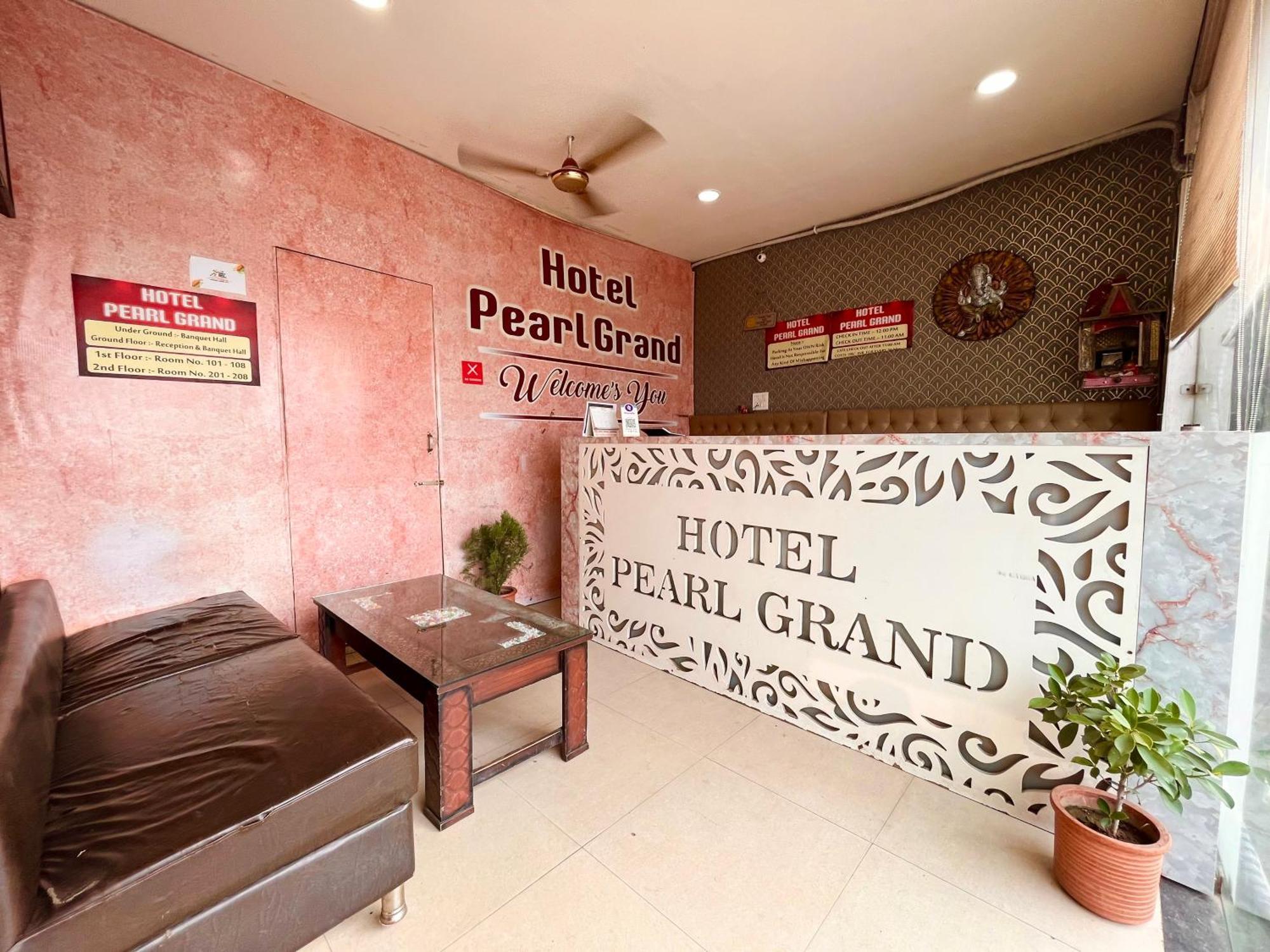 Hotel The Pearl Grand - Top Rated ! Most Awarded ! Parking ! Lift ! Luxury Rooms ! Best Selling Zirakpur Exterior photo